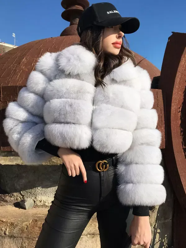 2024 Women's Short Plush Eco-Friendly Faux Fur Winter Coat