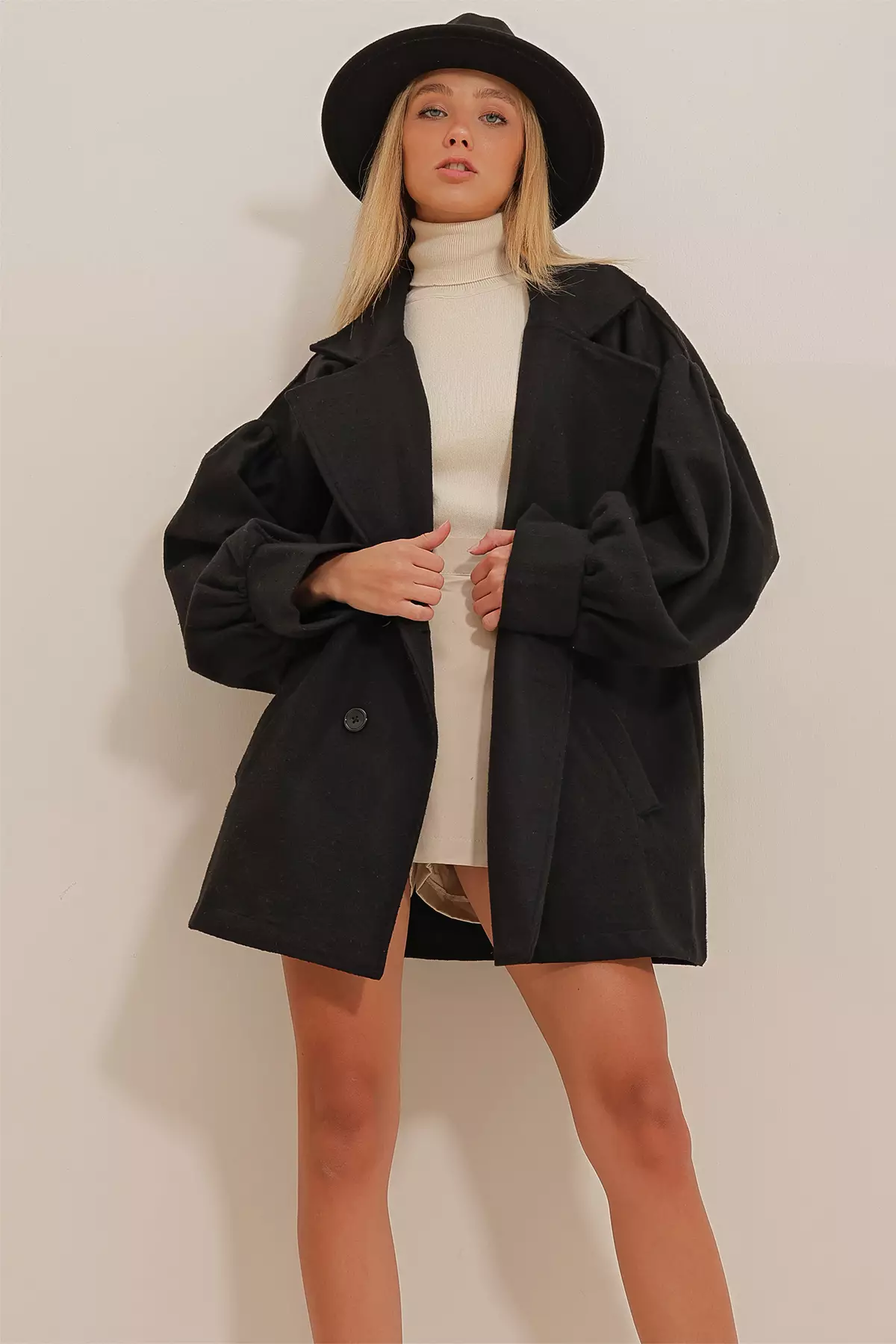 Alacati Balloon Sleeve Coat with Double Breasted Design