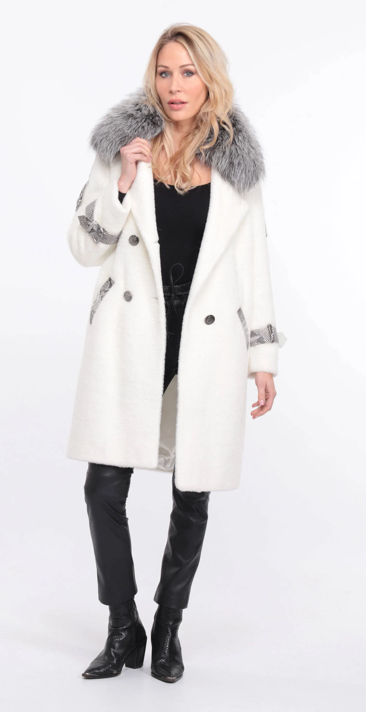 Alcantara coat with amber fox collar