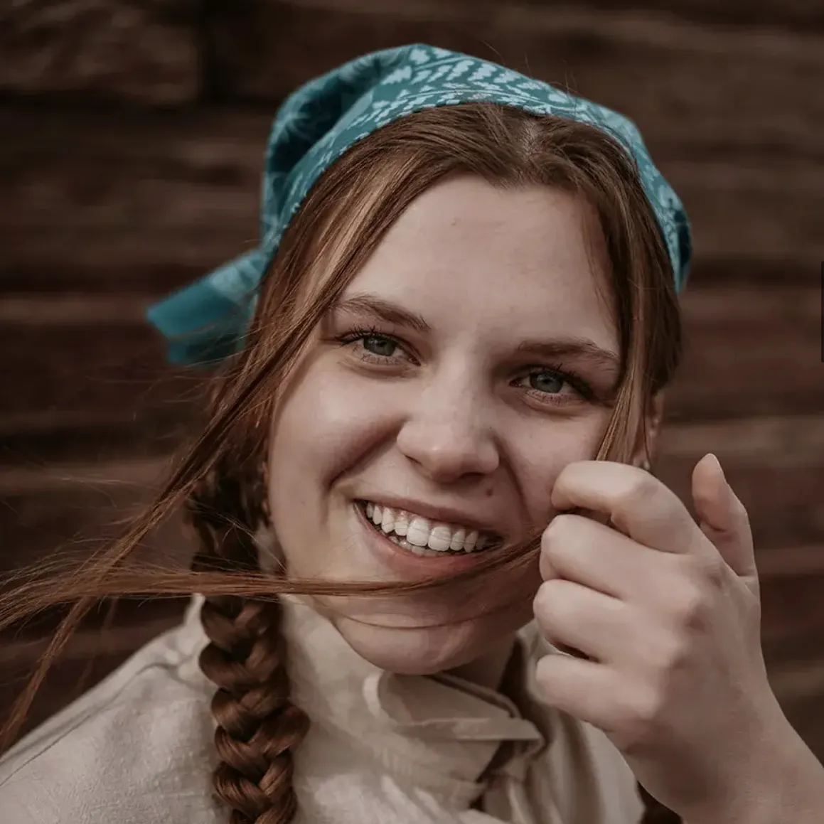 Cotton Leaf Bandana in Lake Blue