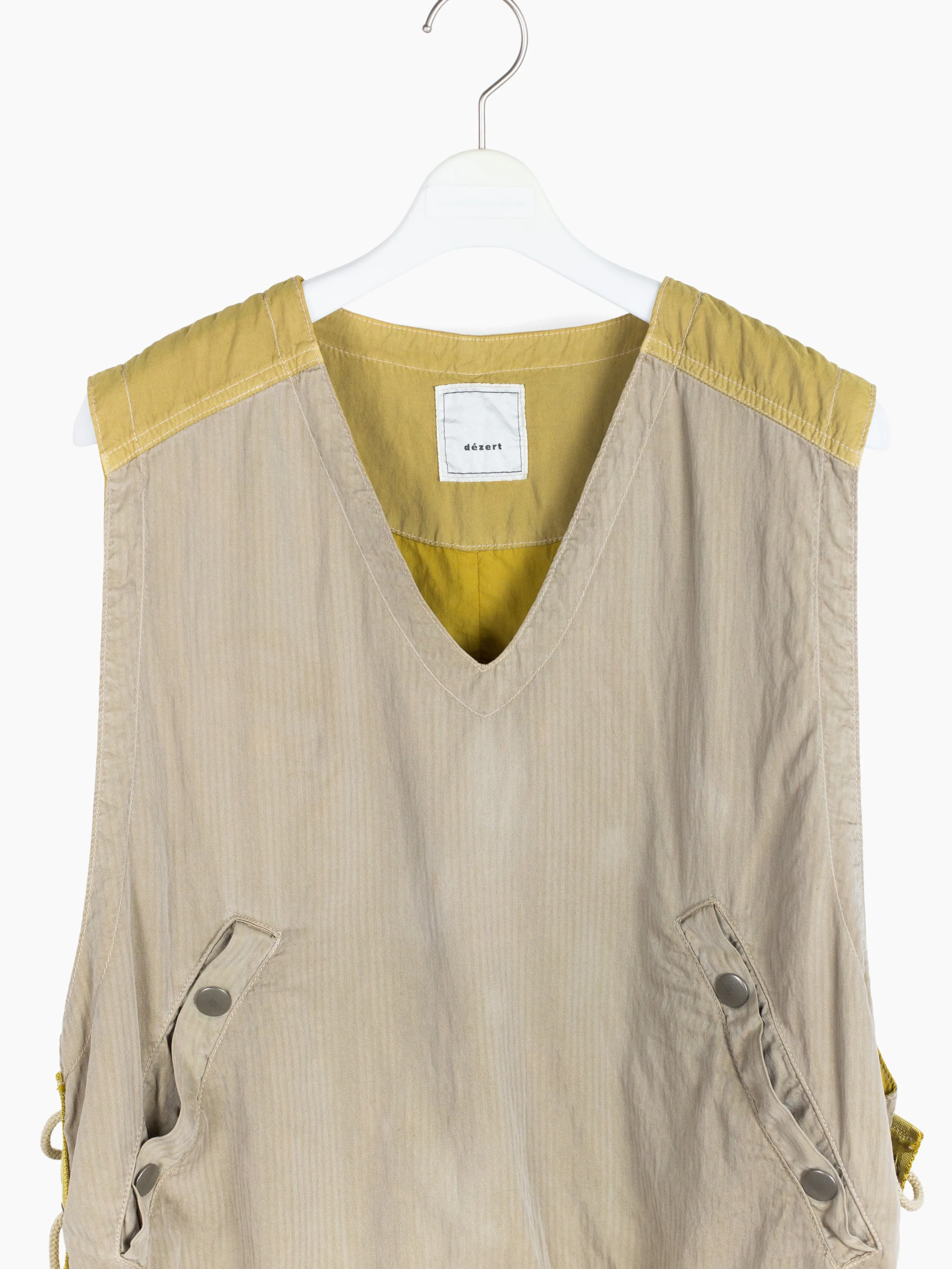 Desert 90s Vest with Laces - Trendy Pullover Option