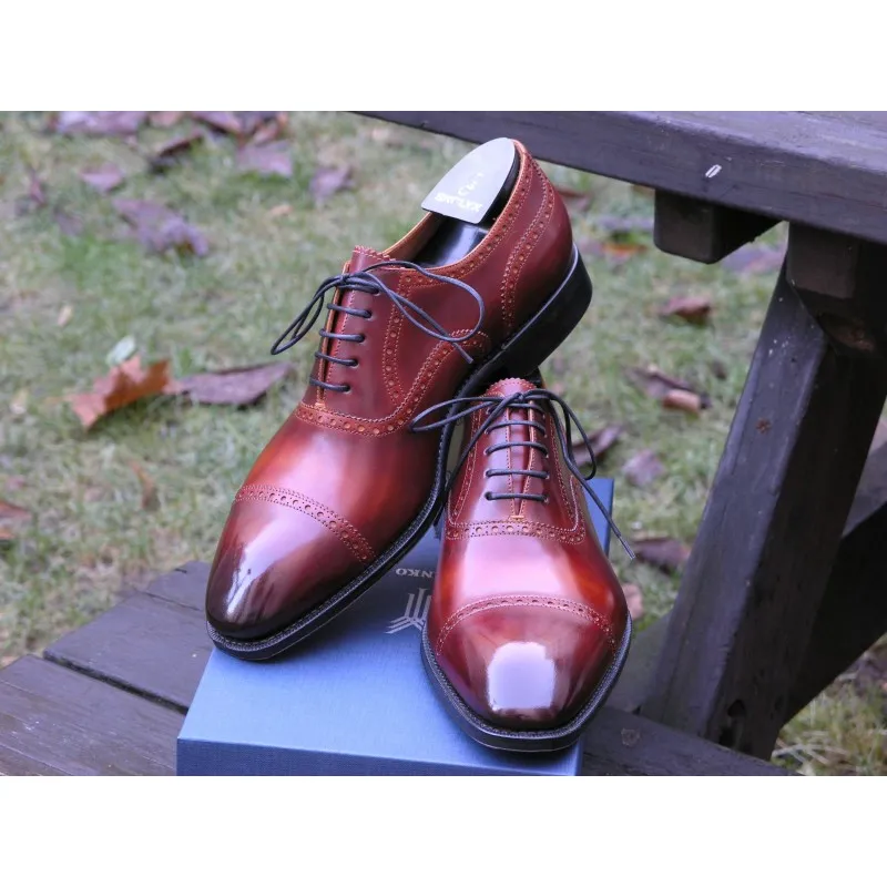 Hand-Coloured Shoes Chelsea / Chukka