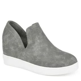 Journee Collection  WOMENS CARDI WEDGE SNEAKER