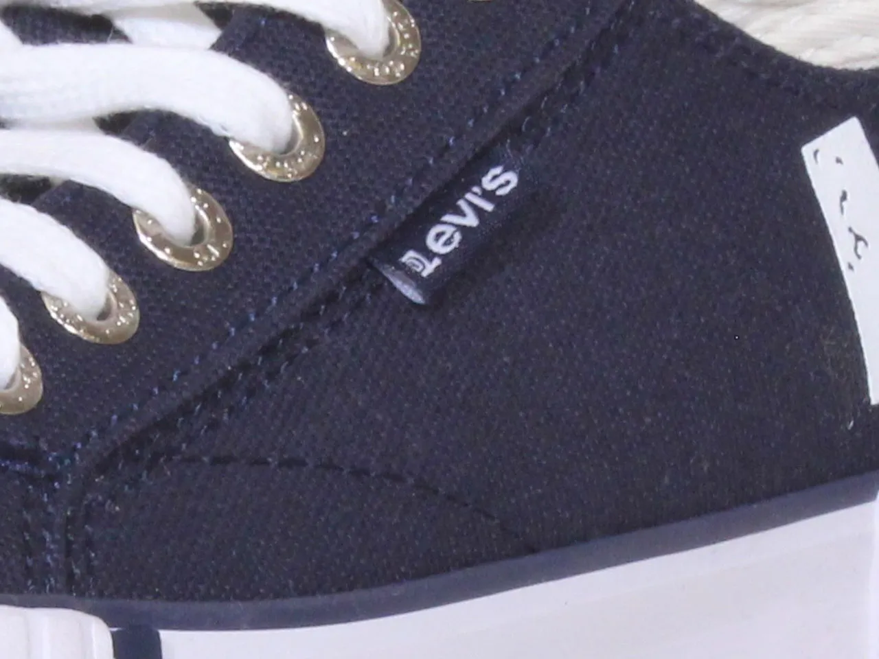 Levi's Women's Anika-Logo-CVS Sneakers Low-Top Shoes Navy Sz: 9.5