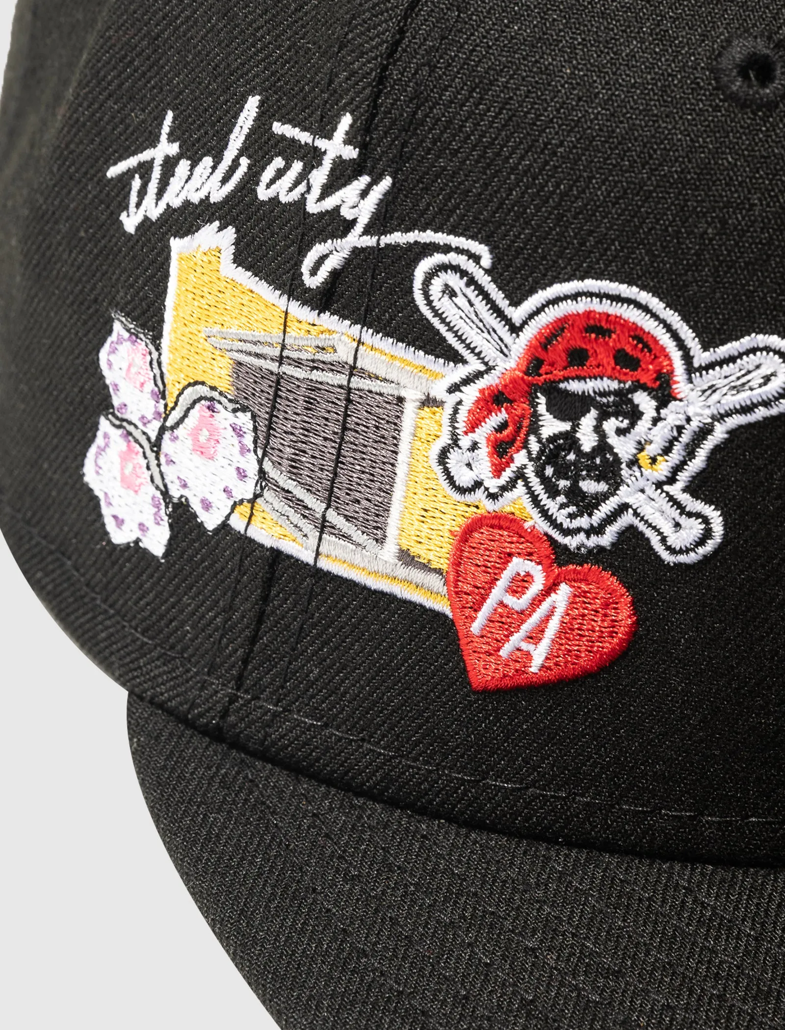 Pittsburgh Pirates baseball hat shopping.