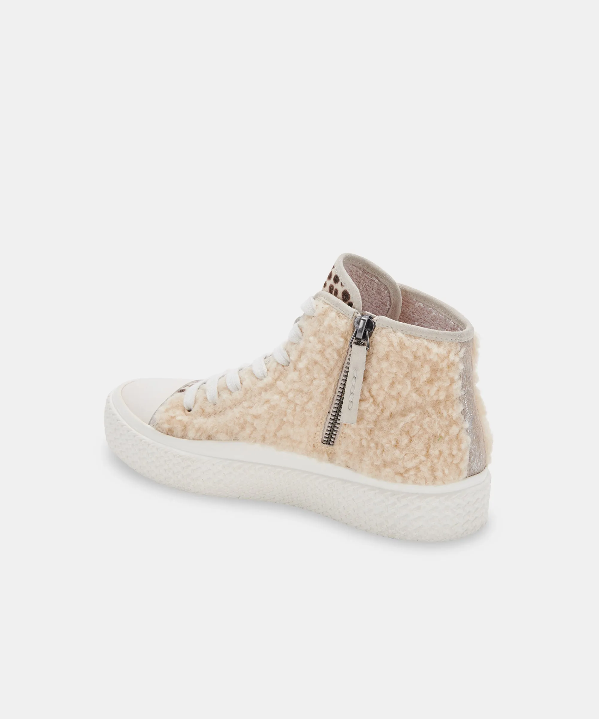 VEOLA PLUSH SNEAKERS - Natural Plush Re:Vita