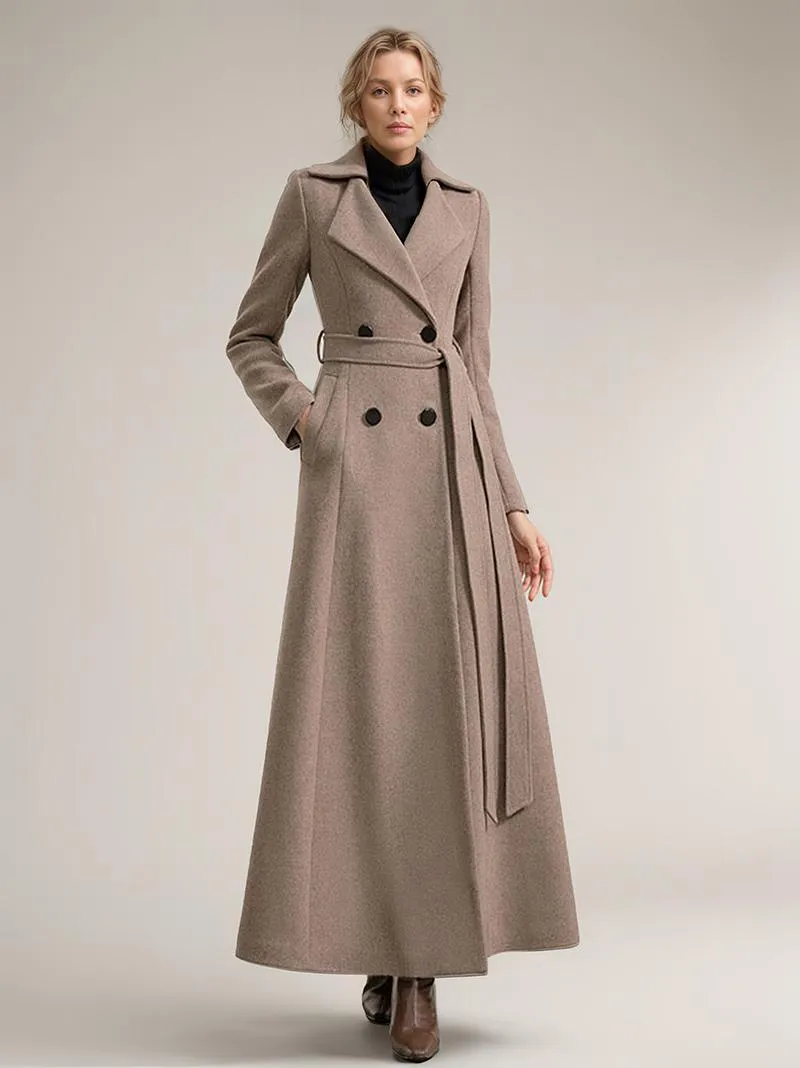 Women's Full Length Winter Coat with Wide Notched Lapel in Solid Color 2024.